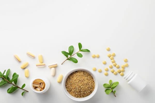 Vitamin B12 Capsules vs. Glutathione Supplements vs. Estrogen Tablets