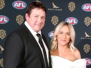 Stuart Dew's Wife Sarah Cumming